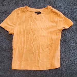 Yellow cropped tee